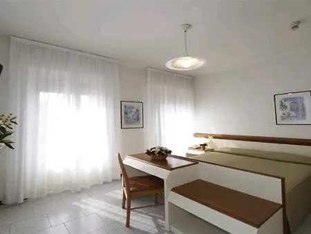 Italie Et Suisse ستريزا