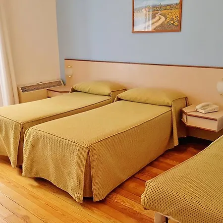 Italie Et Suisse فندق