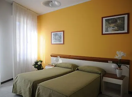 Italie Et Suisse 호텔 3*