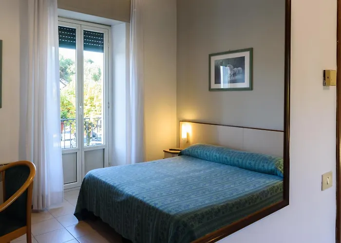 Italie Et Suisse 호텔 3*